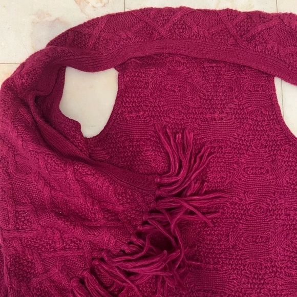 Dkny Women’s sweater vest, size small - Picture 3 of 3